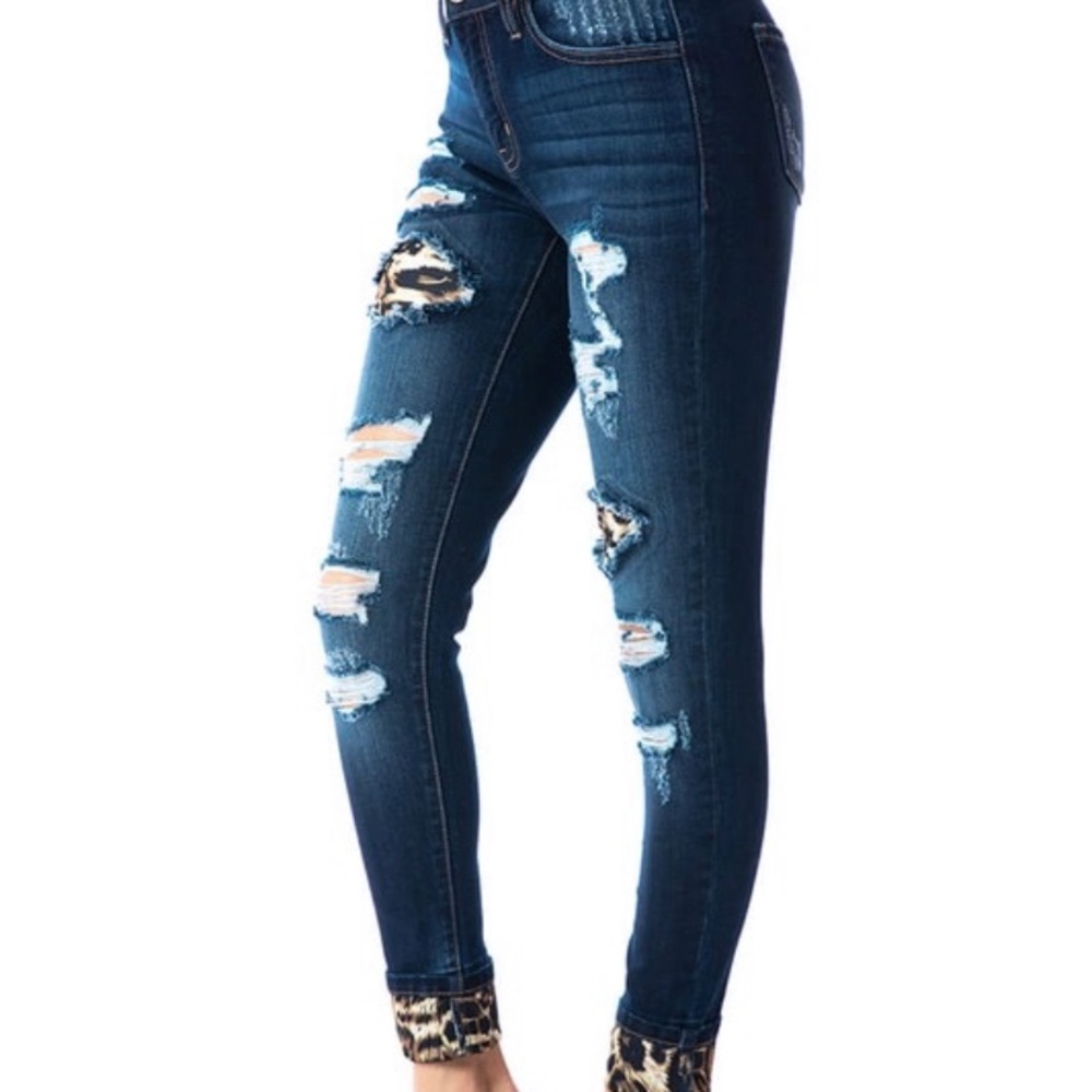 KanCan Leopard/Cheetah Patch Skinny Jeans - Picture 3 of 5